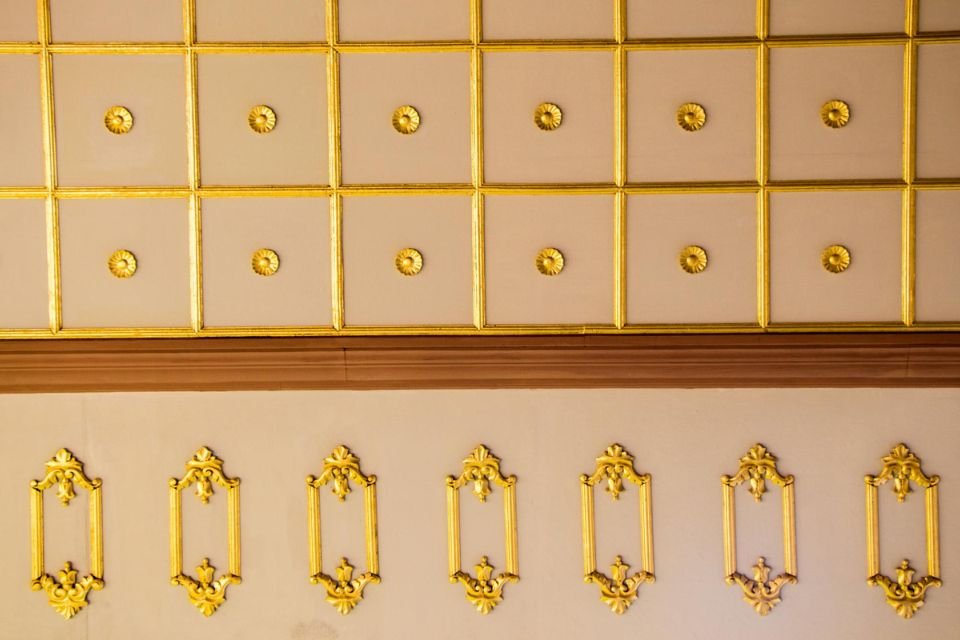 Royal & Luxury Finishes